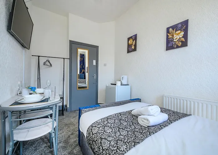 -Rc7H- For Your Relaxed & Cosy Free Parking